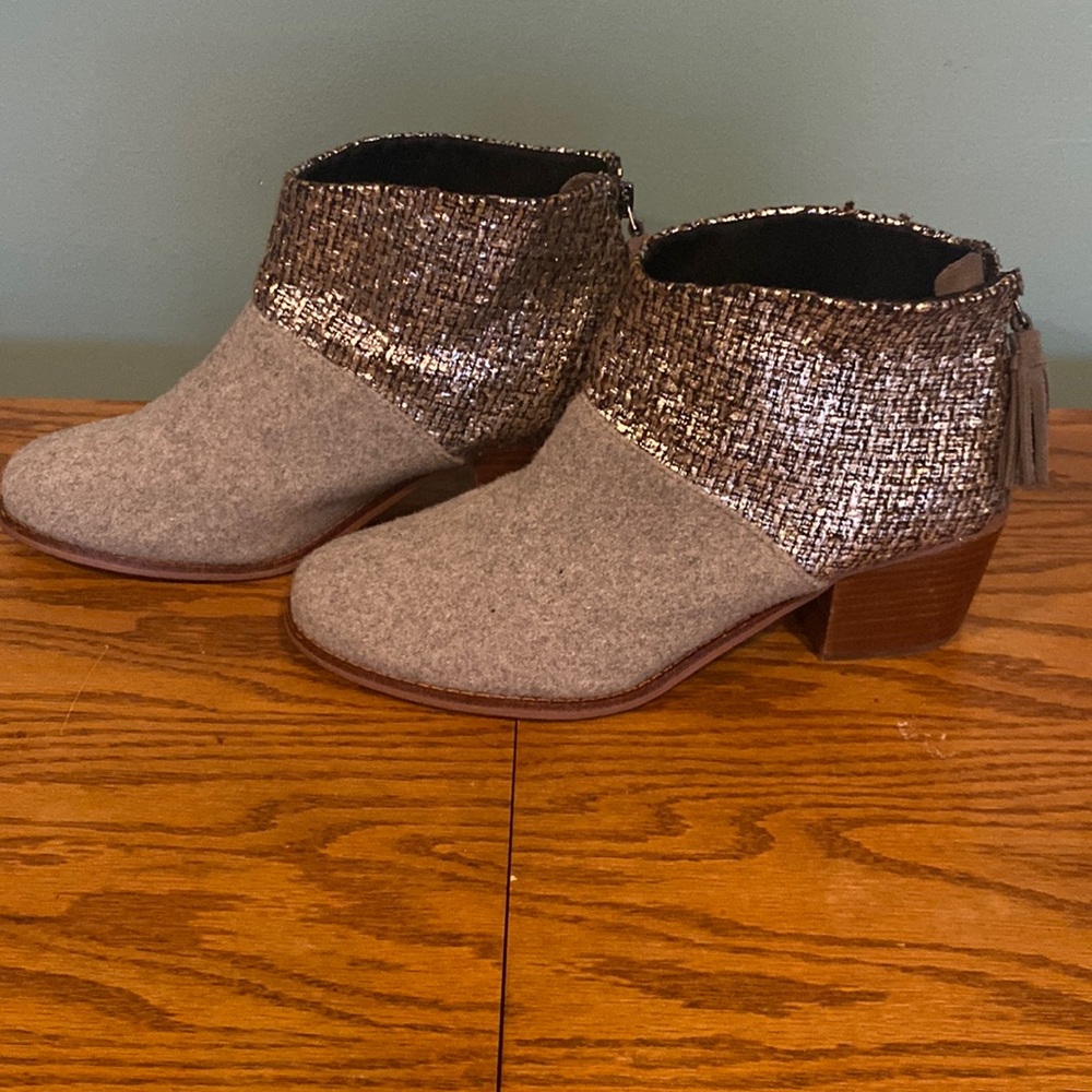 Tom’s Leila Felt Shine Tweed Booties